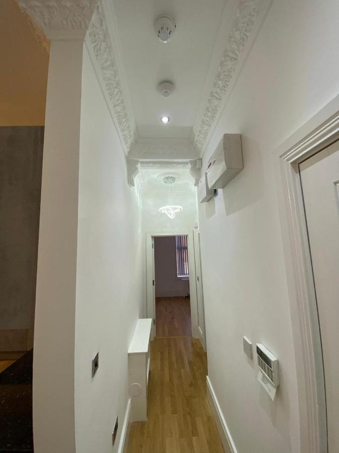 Luxury Apartment Apt4 Wolverhampton Exteriör bild
